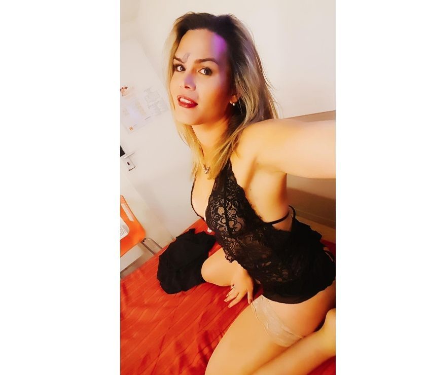 Kate une transsexuelle française très charmante